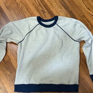 Patagonia Men's Gray and Navy Crewneck Sweater